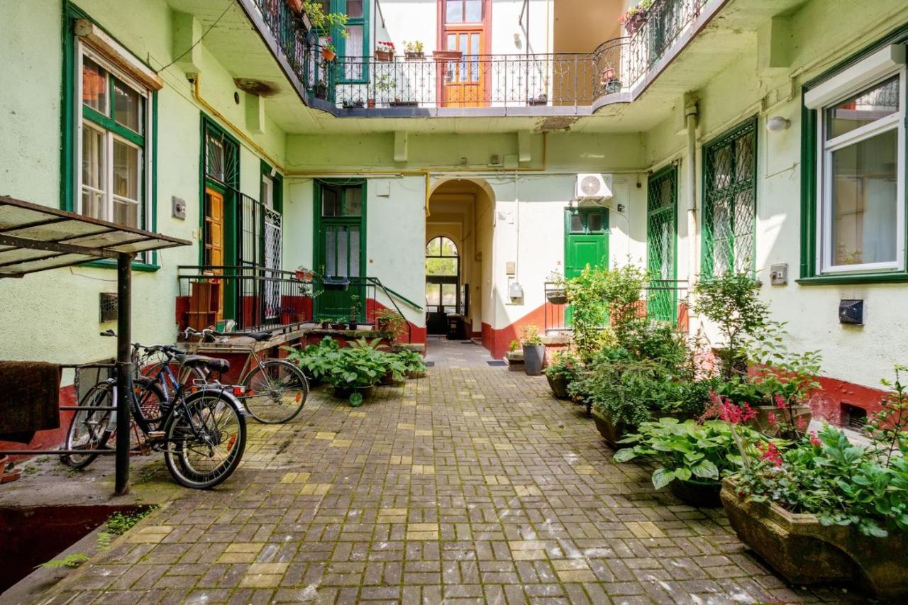 Harmony Hideaway In City Center Budapest Esterno foto